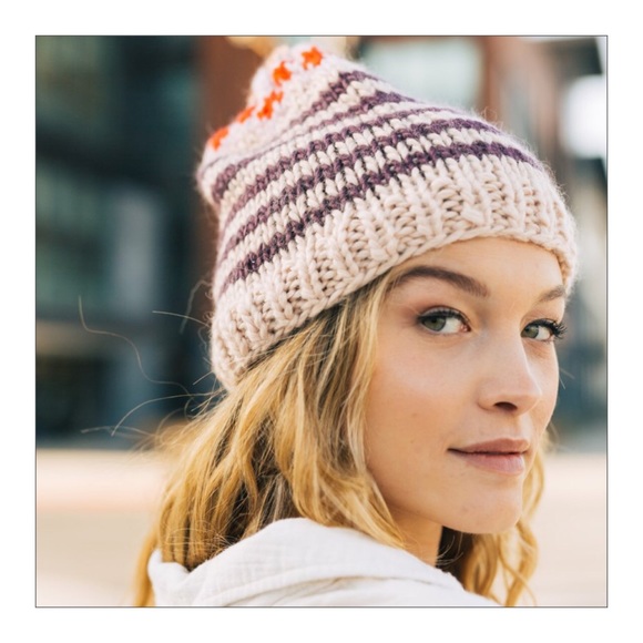 NWT Free People Tullamore Mauve Stripe Beanie - Picture 4 of 5